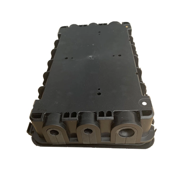 Connect the network cable port to the core switch